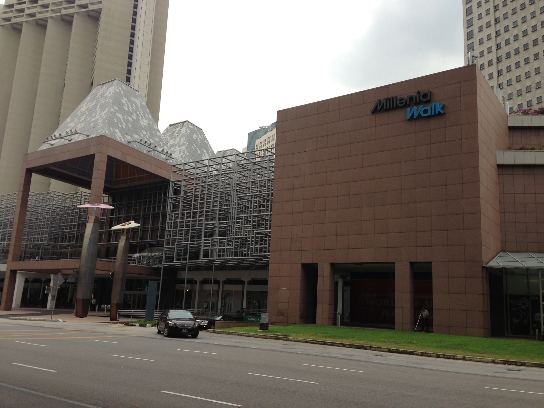 millenai walk
